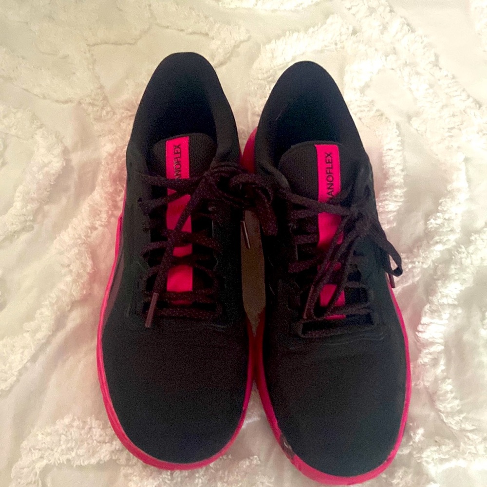 Reebok nanoflex trainer